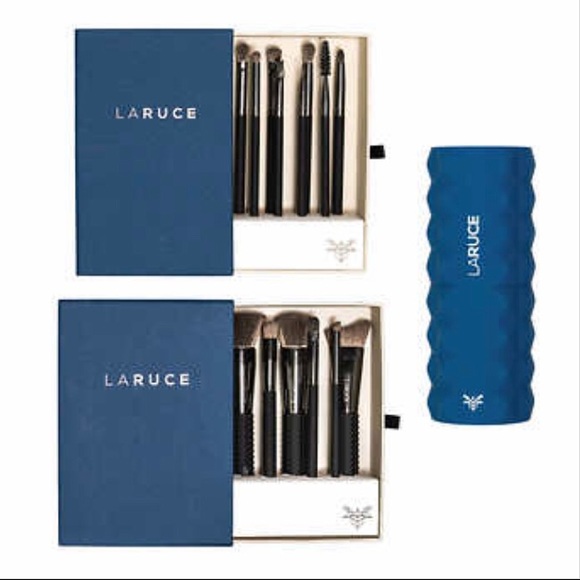 LARUCE 14 Piece Brush Set with Travel Cup NWT